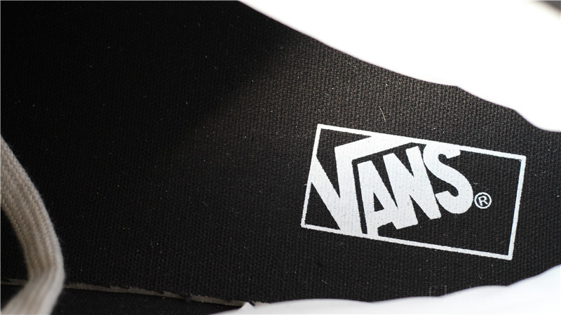 Vans Off The World Black White